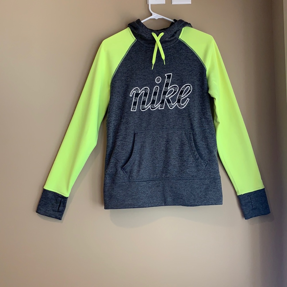 Therma-fit Nike hoodie